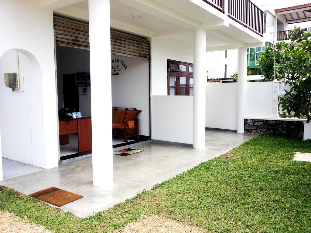 Ceylon Surf Guest And Restaurant Bed & Breakfast Weligama Luaran gambar