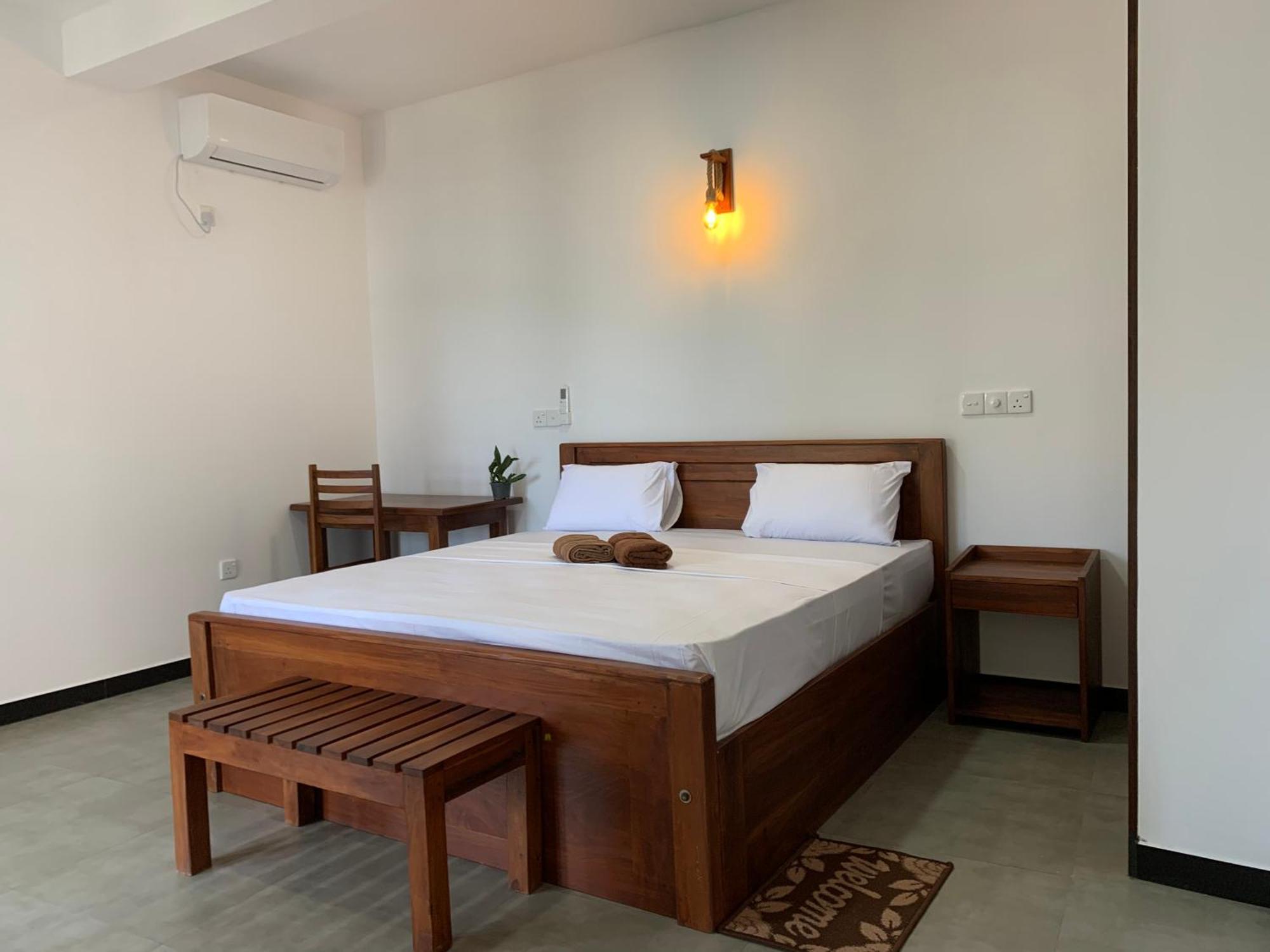 Ceylon Surf Guest And Restaurant Bed & Breakfast Weligama Luaran gambar