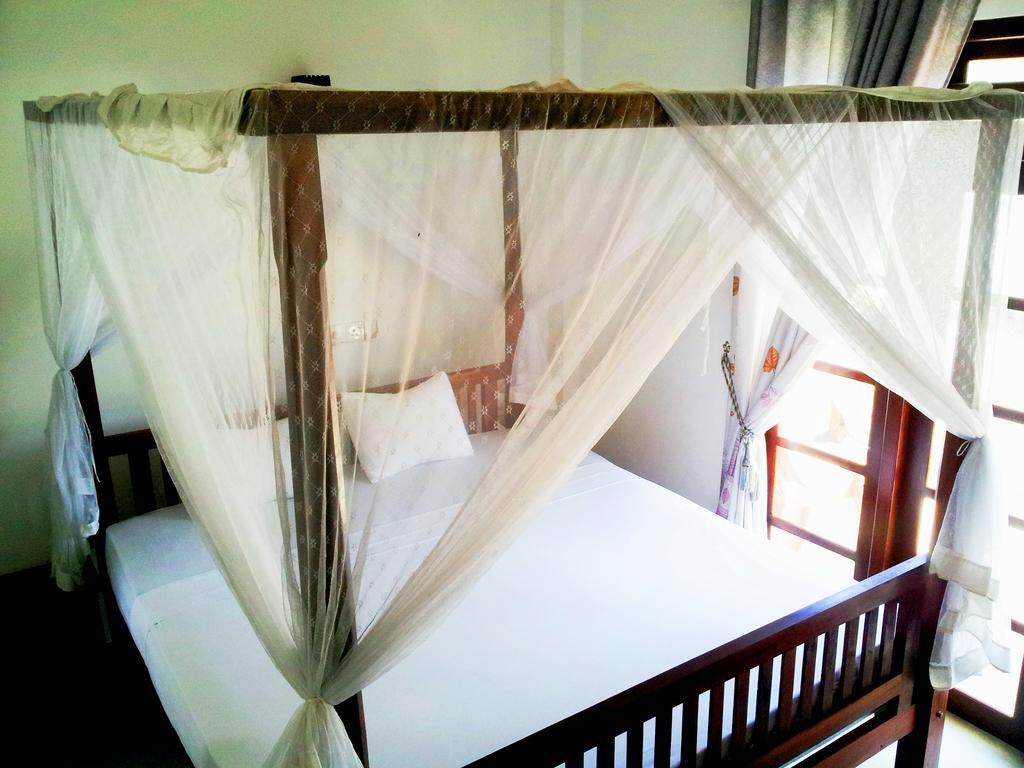 Ceylon Surf Guest And Restaurant Bed & Breakfast Weligama Bilik gambar