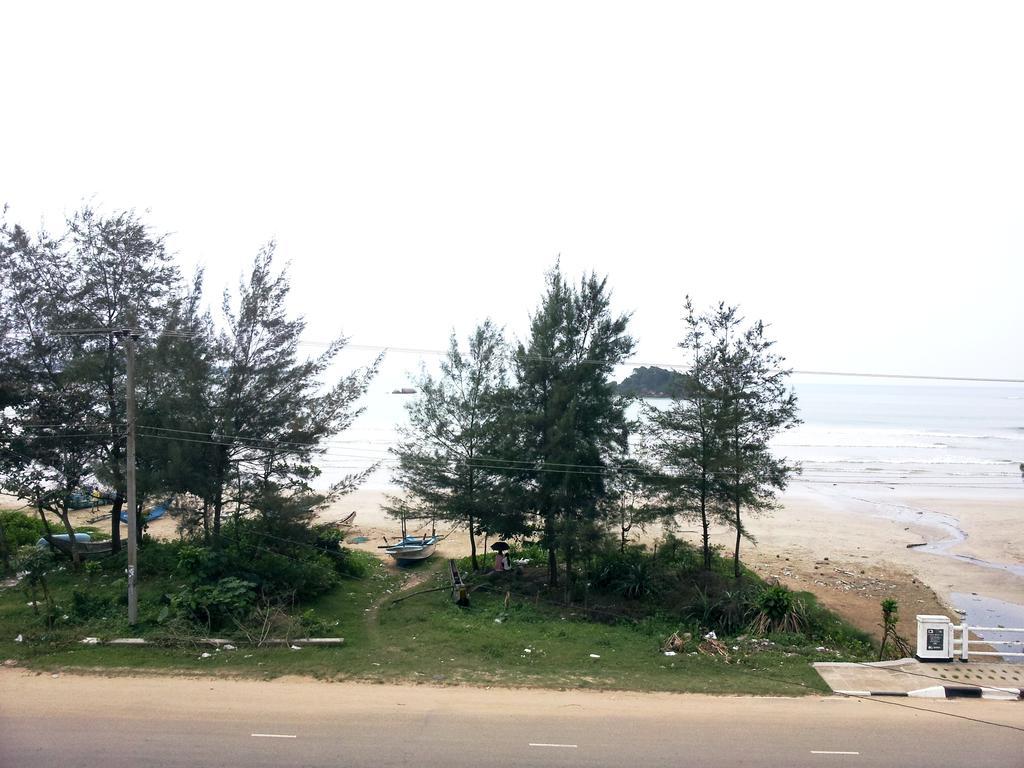 Ceylon Surf Guest And Restaurant Bed & Breakfast Weligama Luaran gambar
