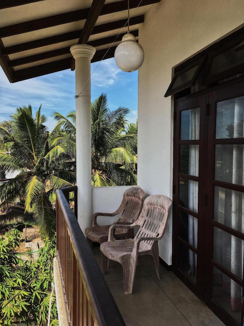 Ceylon Surf Guest And Restaurant Bed & Breakfast Weligama Luaran gambar