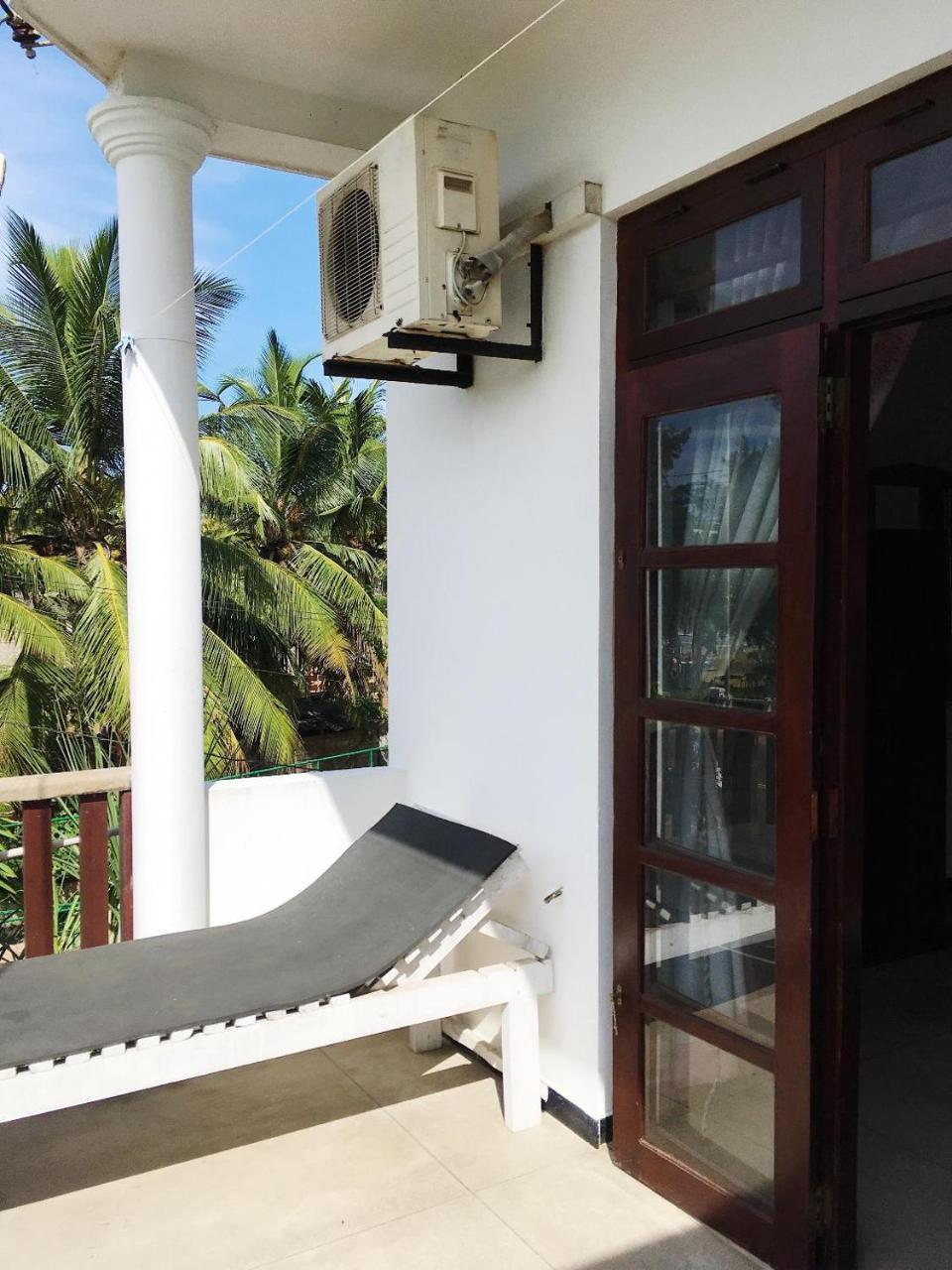 Ceylon Surf Guest And Restaurant Bed & Breakfast Weligama Luaran gambar